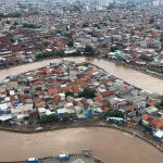 Banjir Masih Merendam Kampung Melayu Hingga Hari Ini