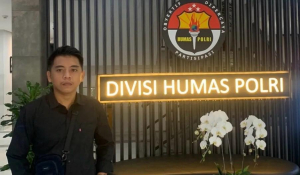 Aktivitas tambang nikel Konawe Utara menggunakan alat bera