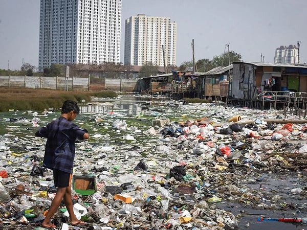Isu lingkungan Jakarta akibat polusi udara di kawasan lalu lintas padat