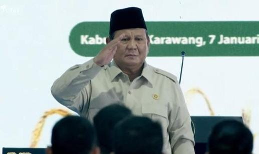Presiden Prabowo panen raya Karawang dorong harga pangan turu