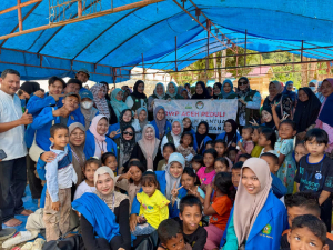 bantuan pendidikan korban banjir Aceh Tamiang untuk siswa sekolah dasar