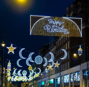 Ramadan Lights di London Resmi Menyala