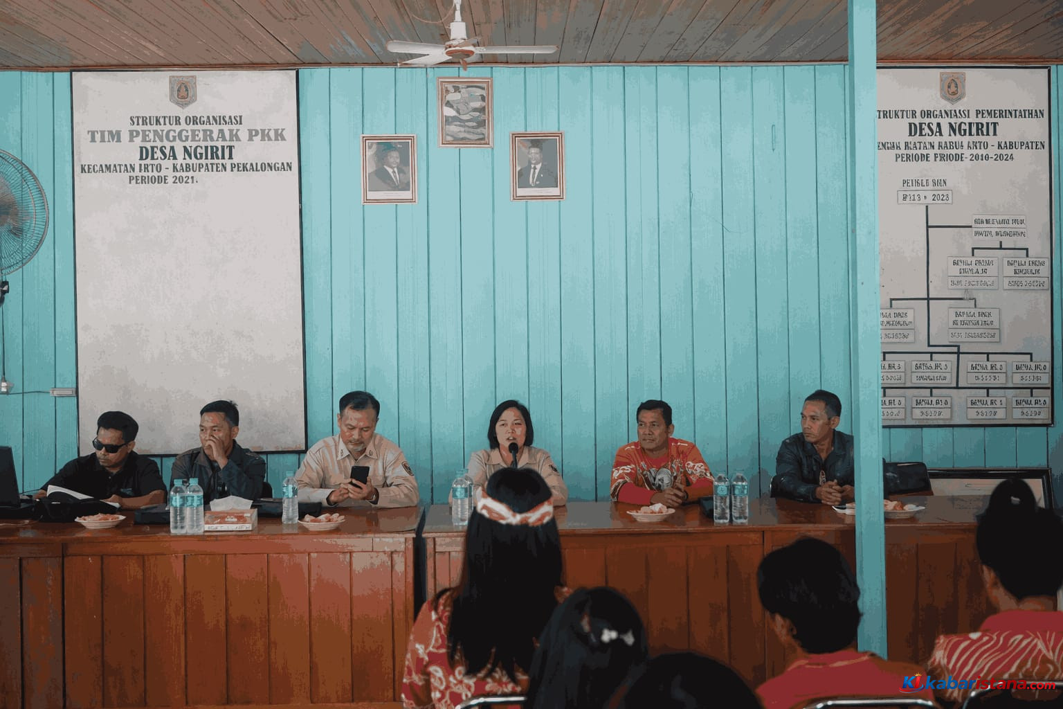 Warga Desa Ngurit bahas kasus korupsi Dana Desa Ngurit