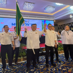 Anton Timbang terpilih kembali sebagai Ketua Umum Kadin Sultra 2026–2031 dan mengangkat bendera Kadin dalam Musprov VIII di Kendari.