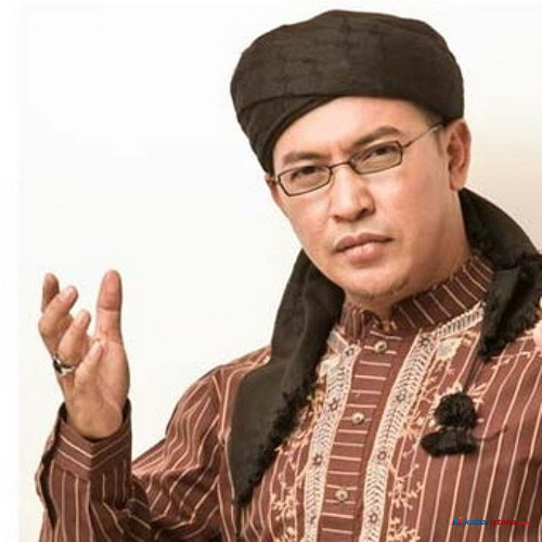 Lantunan Takbir Ustad Uje Abadi di Hati Umat