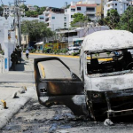 kerusuhan Meksiko El Mencho kendaraan dibakar di Jalisco