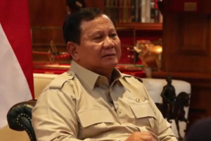 Prabowo isu global saat memantau perkembangan dunia dini hari