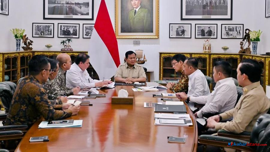 penghematan energi nasional Presiden Prabowo Subianto rapat kabinet di Istana Merdeka Jakarta