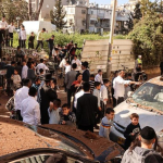dampak konflik Timur Tengah terhadap krisis pangan global terlihat dari kerusakan akibat serangan rudal di Bnei Brak Israel