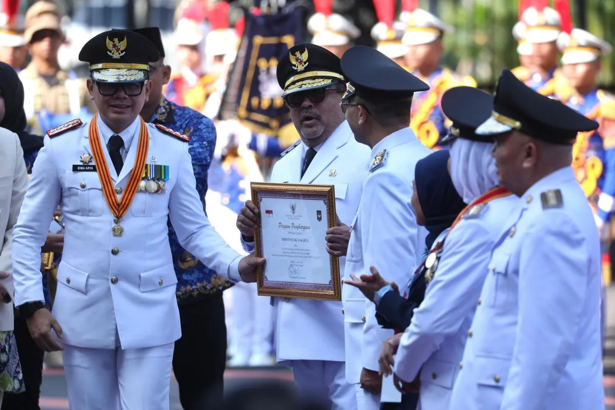 Pemda Terbaik DKI saat upacara Hari Otonomi Daerah 2026