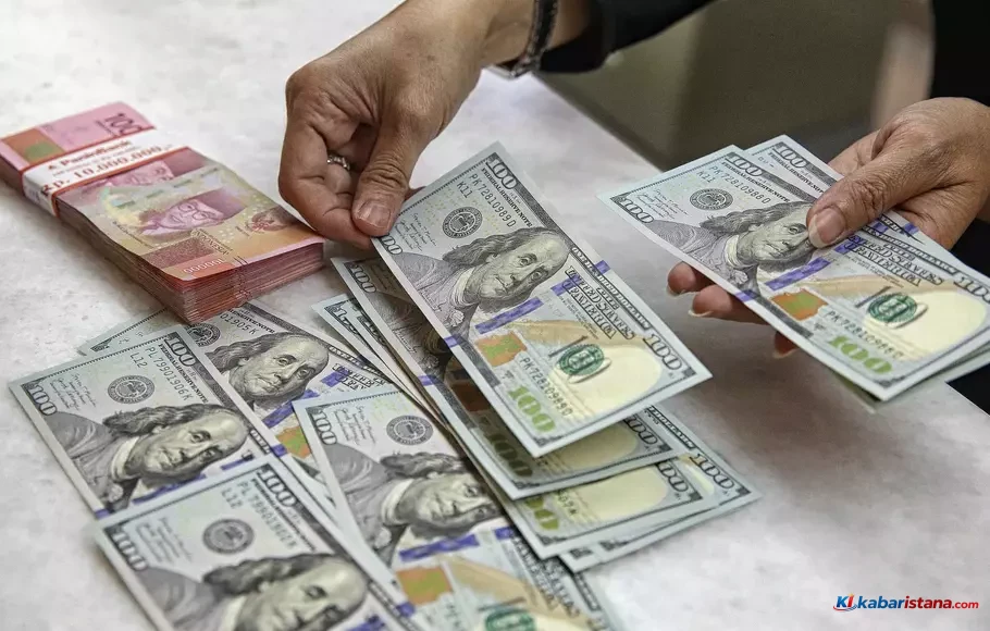 rupiah menguat terhadap dolar AS di penukaran uang Jakarta