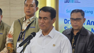 Mentan Andi Amran Sulaiman menyampaikan stok cbp nasional di kantor Bulog Jakarta