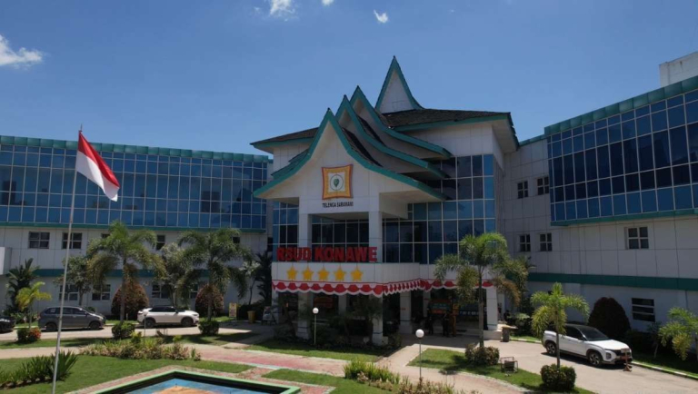 upah cleaning service RSUD Konawe saat membersihkan ruang medis