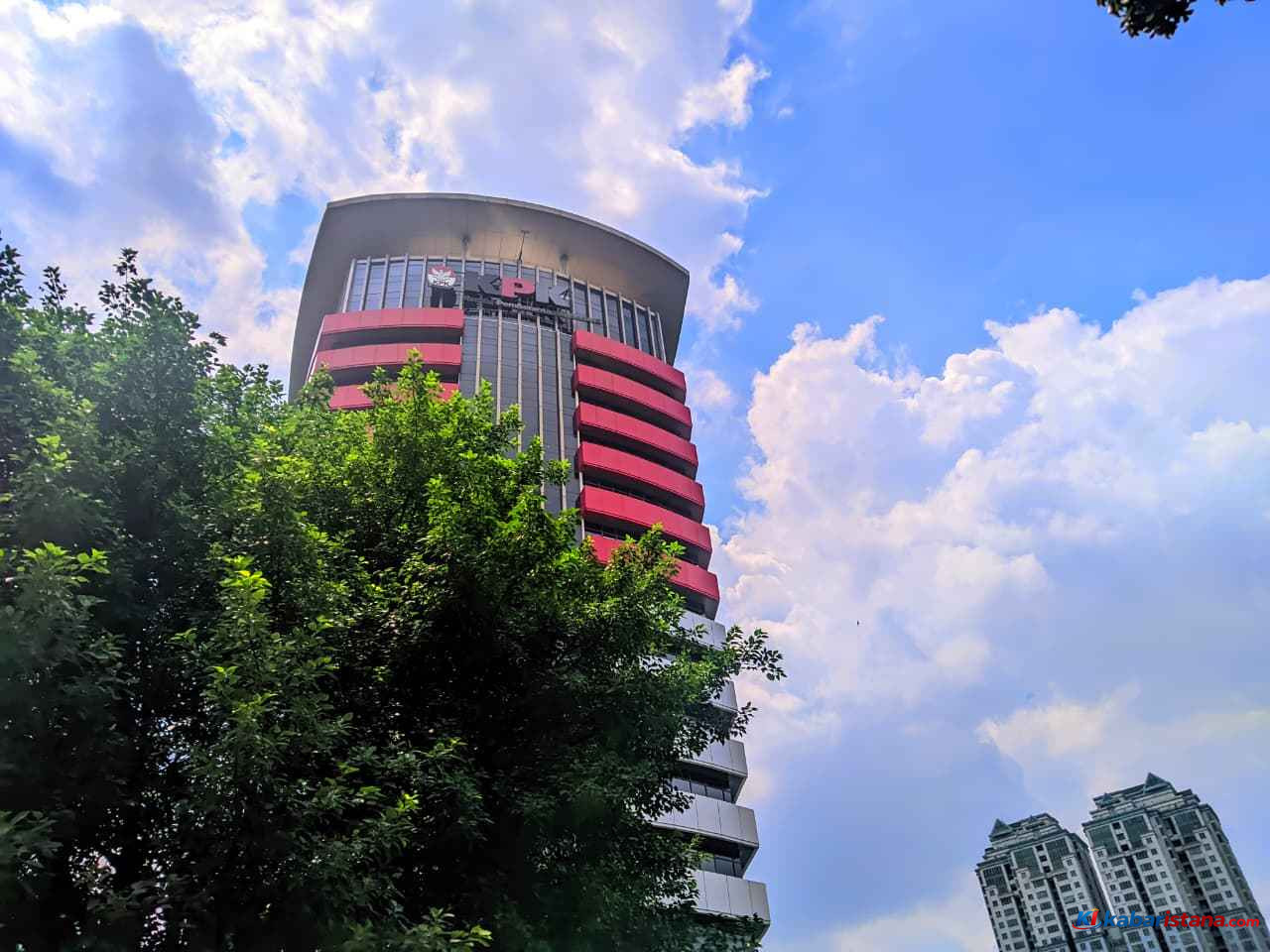 KPK selidiki kasus suap proyek kereta api dengan Dirjen Kemenhub Risal Wasal