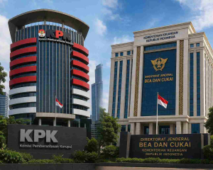 KPK periksa pengusaha rokok di gedung KPK Jakarta dalam kasus Bea Cukai