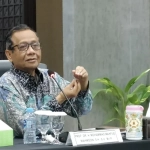 Mahfud MD menyampaikan perkembangan reformasi Polri dalam konferensi pers KPRP di Jakarta