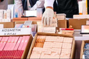 BBPOM Jakarta Tindak Toko Kosmetik Penjual Obat Keras Ilegal di Ciracas