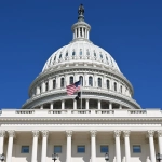 Iran bantah MoU AS yang disebut telah difinalisasi, dengan latar Gedung Capitol Amerika Serikat di Washington, D.C.