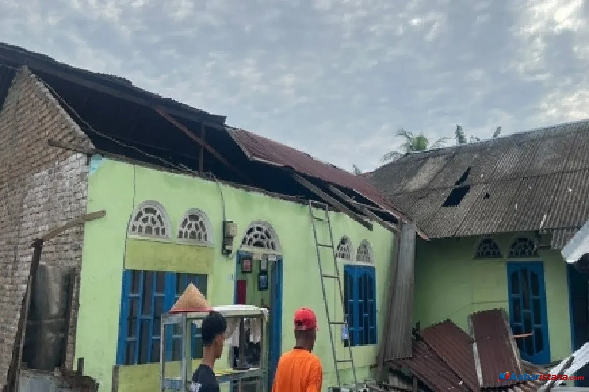 Cuaca Ekstrem Serdang Bedagai merusak 20 rumah warga di Kecamatan Perbaungan