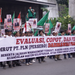 Demo PP HIMMAH PLN menuntut pencopotan Dirut PLN akibat blackout Sumatera