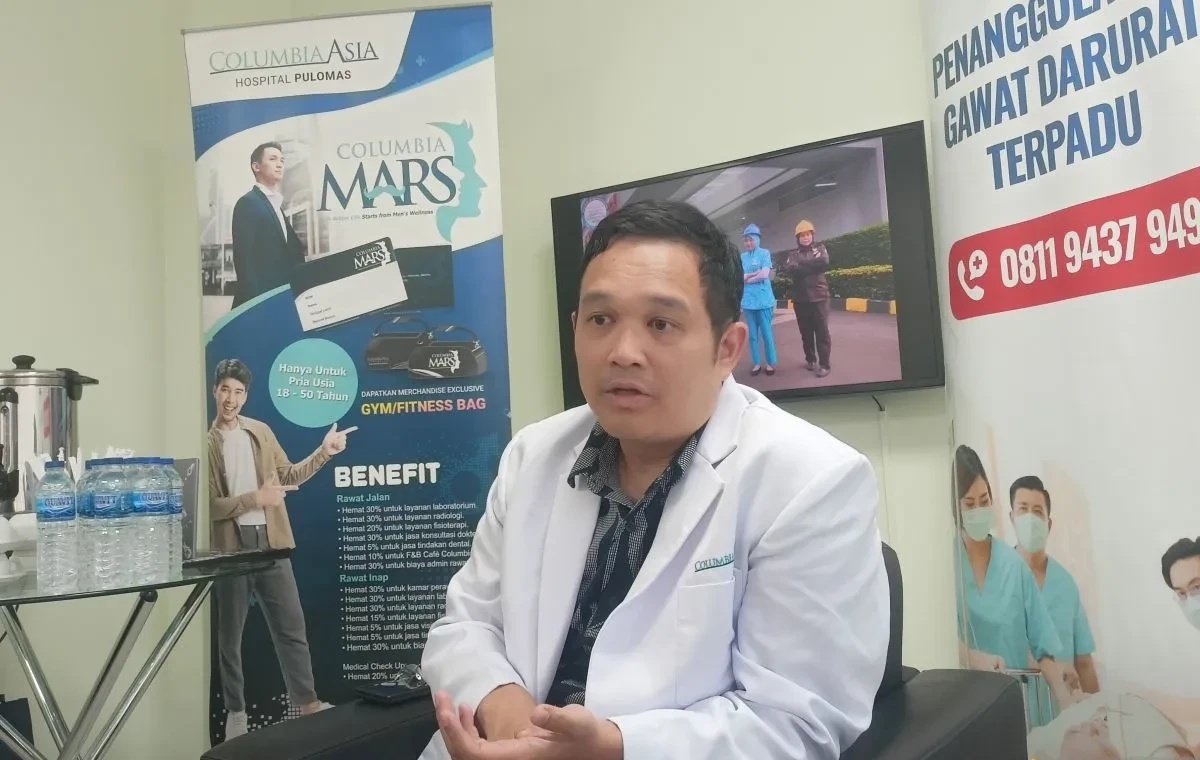 Gejala tumor otak dijelaskan oleh dokter spesialis bedah saraf Dr. Dhira Atman di Columbia Asia Hospital Pulomas Jakarta.