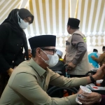 392 Haji Mataram disambut Wali Kota Mohan Roliskana saat tiba di Asrama Haji Lombok setelah menunaikan ibadah haji 2026