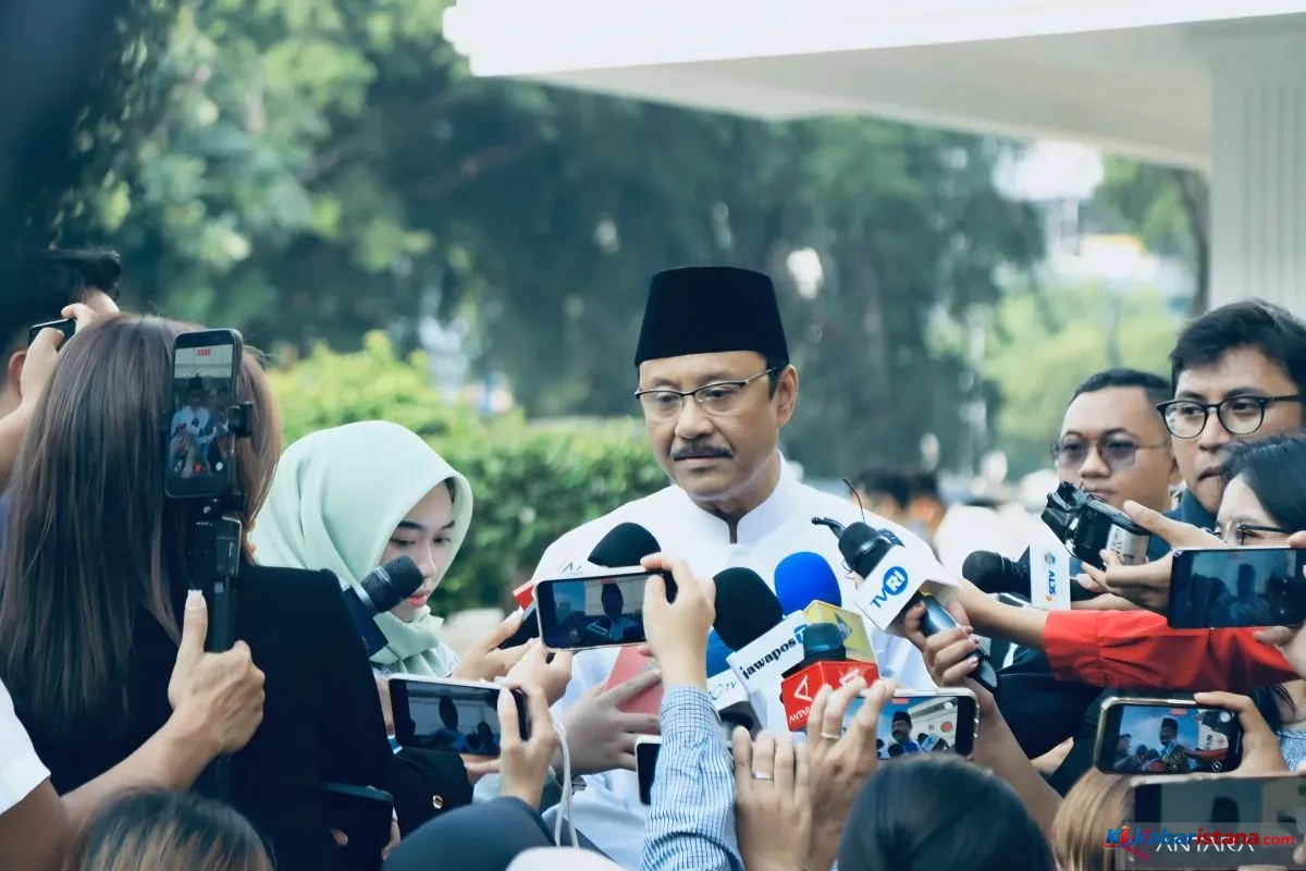 Mensos Gus Ipul menjelaskan bansos melalui Koperasi Merah Putih