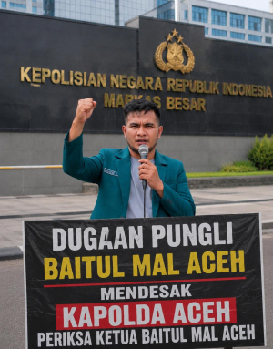 Pungli Baitul Mal Aceh menjadi sorotan setelah GMPKP mendesak Polda Aceh mengusut dugaan pungutan liar dalam penyaluran bantuan modal usaha.