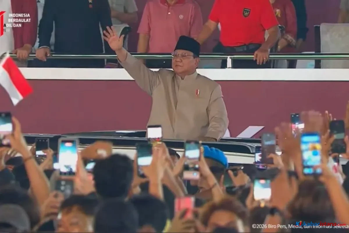 Prabowo sapa warga Monas usai Karnaval Kemerdekaan
