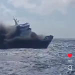 KM Mutiara Sentosa terbakar di perairan Sumenep saat proses evakuasi penumpang