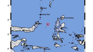 Gempa M 5,1 Ternate mengguncang Maluku Utara dan terasa hingga Manado. BMKG menyatakan gempa tidak berpotensi tsunami.